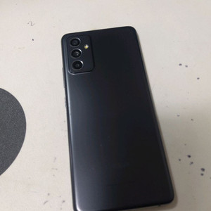 갤럭시퀀텀2 깔끔 이미지