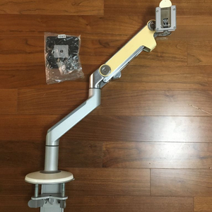 휴먼스케일 M8 모니터암 판매합니다