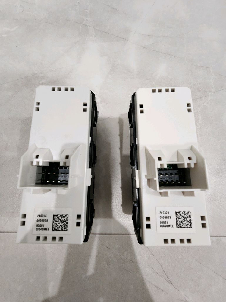 아이오닉5N 윈도우 스위치 앞,뒤 팝니다.--6