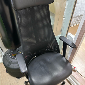 이케아 예르브피엘레트 의자 이미지