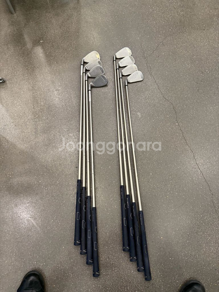 캘러웨이 X-14 그라파이트 아이언 팝니다.--6