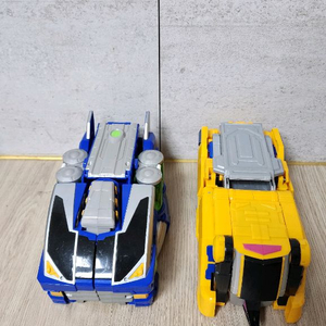 공룡메카드 메가트리케라, 메가티라노