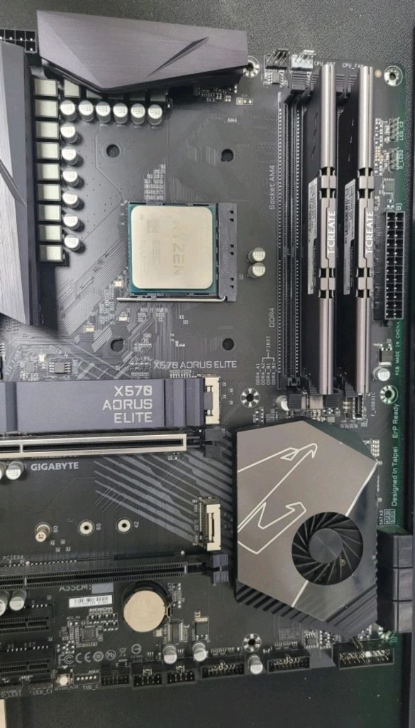 라이젠 5800x3d +x570 aorus elite + 팀그룹 ddr4 64gb 보드셋 팝니다 - 안심되는 중고거래
