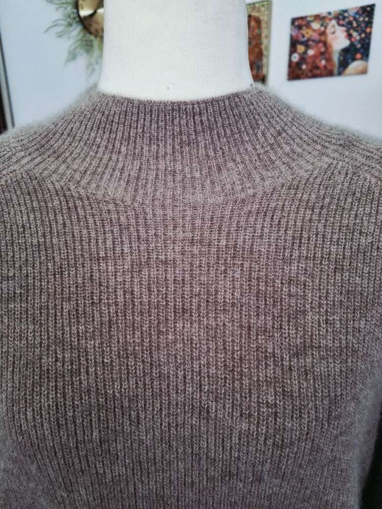 여성 니트 터틀넥 스웨터--1