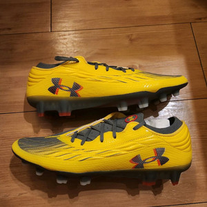 언더아머 축구화 UA 마그네티코 엘리트 4 FG 275