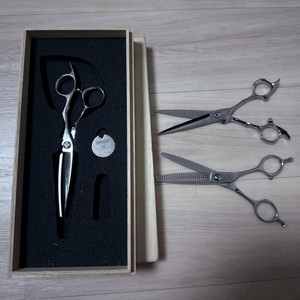 미용가위,매직기,트레이,jrl클리퍼 트리머 등등 판매합니다