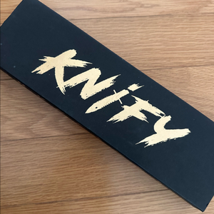 카스2에 나오는 헌츠맨 크림슨 웹 팝니다