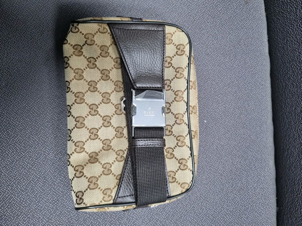 구찌 GG자카드 캔버스 벨트백 힙색 크로스백--1