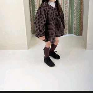 헬로루포 체크 무늬가 예쁘고 디자인이 세련된 가을 겨울 소재 블라우스 8/9y 사이즈 새상품