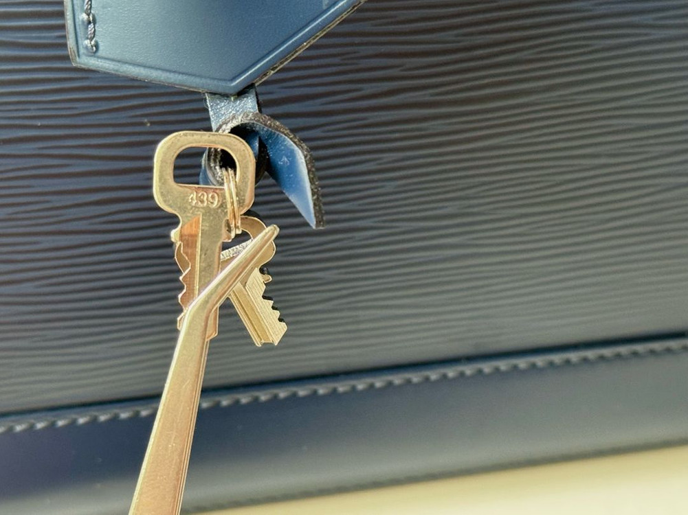 루이비통 에삐 알마 mm 네이비--8