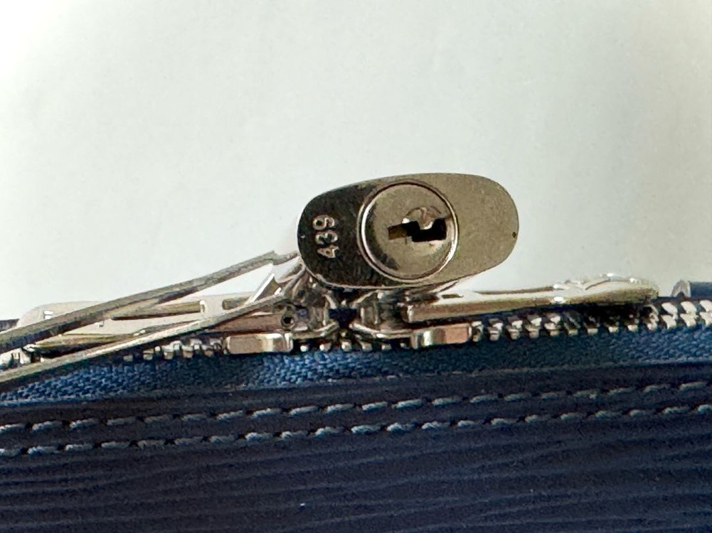 루이비통 에삐 알마 mm 네이비--9