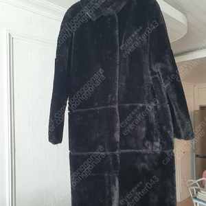 모던에이 리버시블 무스탕