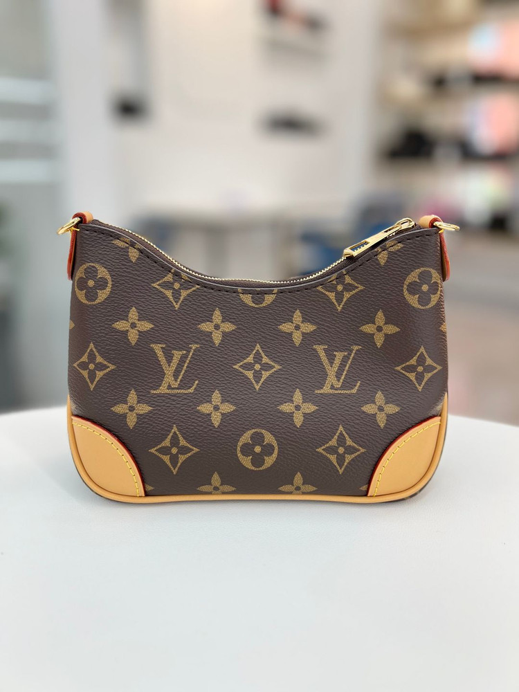 [중고명품 럭스올 울산점]루이비통 나노 불로뉴 미니 숄더백 내장칩--2