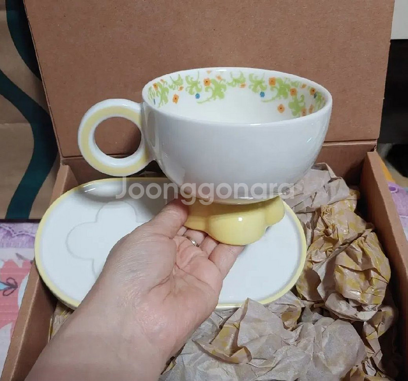 새상품&택포]스타벅스 플라워가든 옐로우 머그&소서 355ml--1