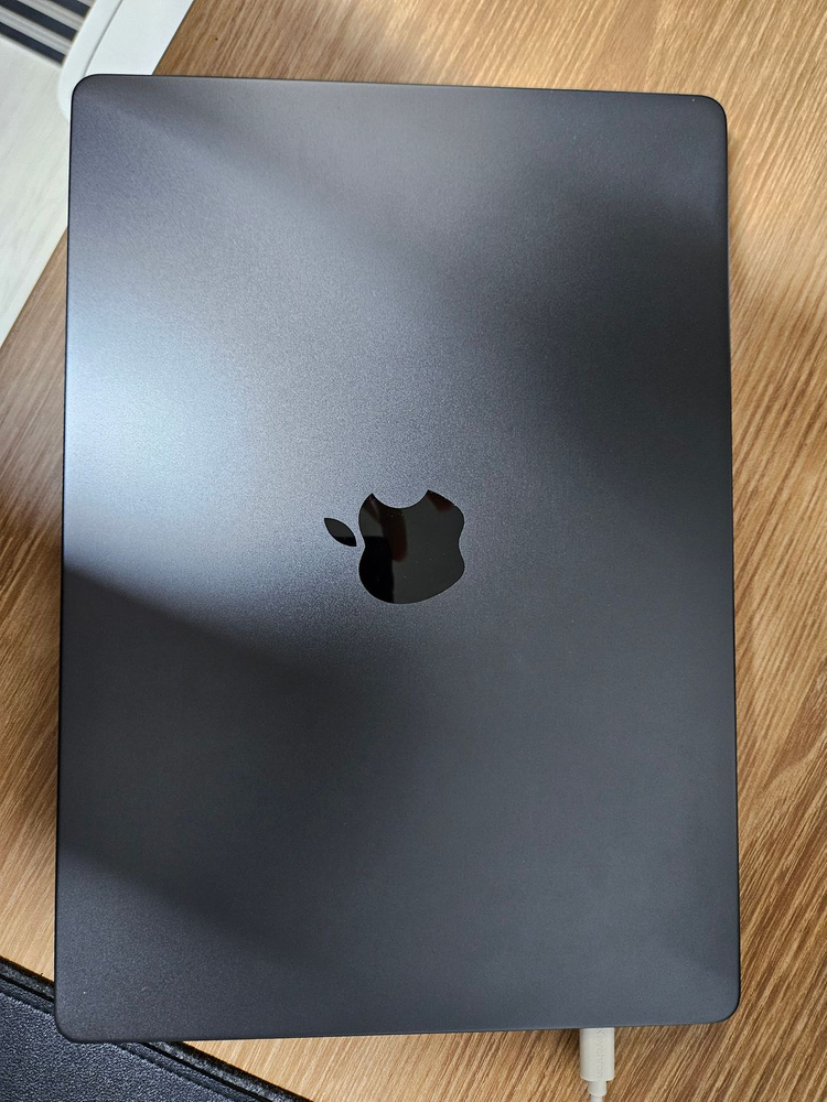 맥북프로 M4 14인치 16GB/512GB 이미지