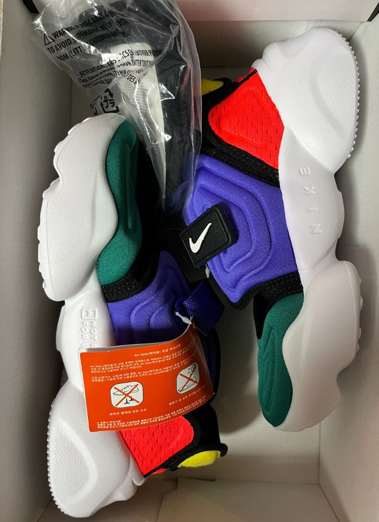 [235] 나이키 우먼 아쿠아리프트 멀티 타비 슈즈 이미지