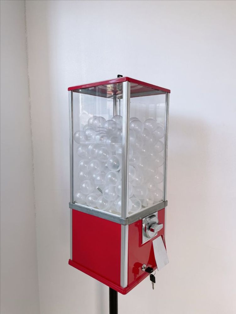 캡슐 뽑기 기계 밴딩 머신입니다 이미지