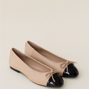 시에 벨라 리본 플랫 베이지 255