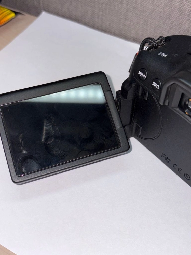 캐논 EOS 750D DSLR 카메라 이미지