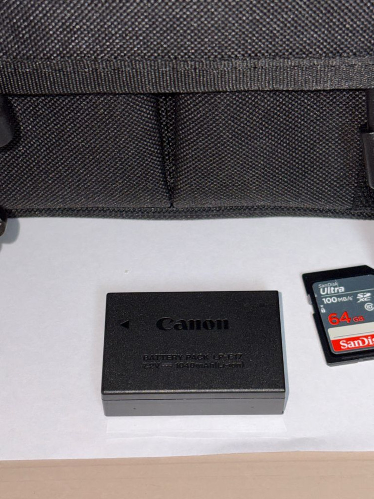 캐논 EOS 750D DSLR 카메라 이미지