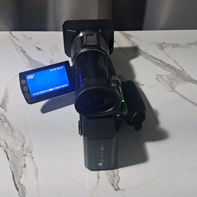 소니 HDV 핸디캠 HVR-A1N 미니DV 방송용 카메라 이미지