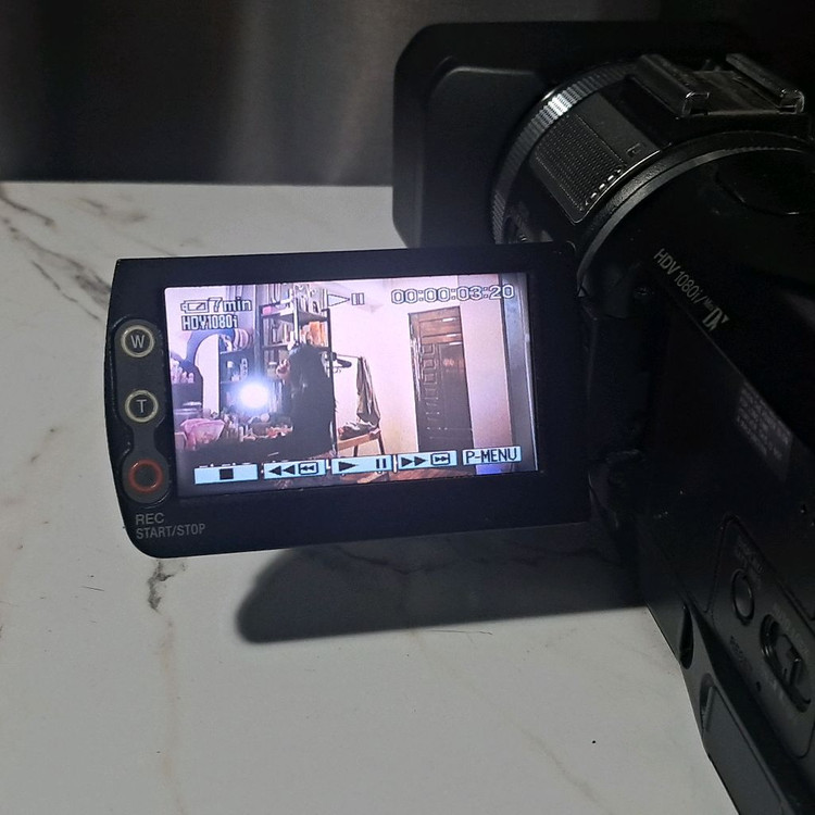 소니 HDV 핸디캠 HVR-A1N 미니DV 방송용 카메라 이미지