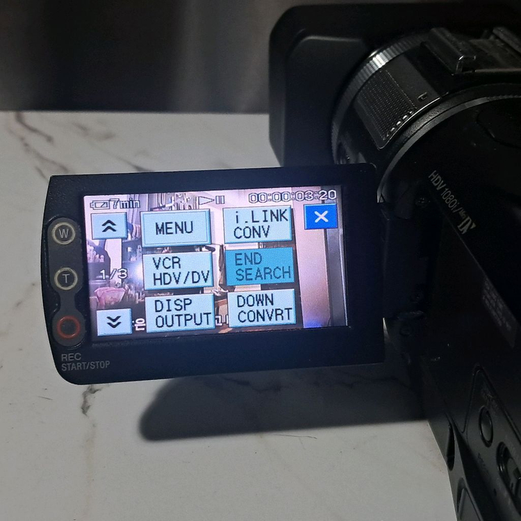 소니 HDV 핸디캠 HVR-A1N 미니DV 방송용 카메라 이미지