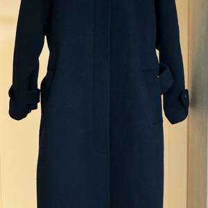 낫띵리튼 램스울 롱 코트