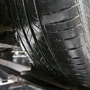 245/50/18 중고타야 팝니다