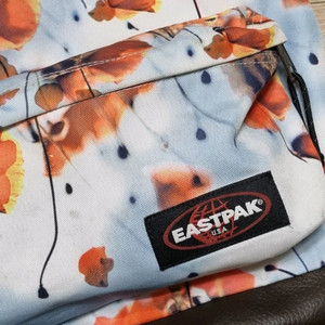 이스트팩 와이오밍 백팩 poppy field 책가방 배낭 가방 잔스포츠