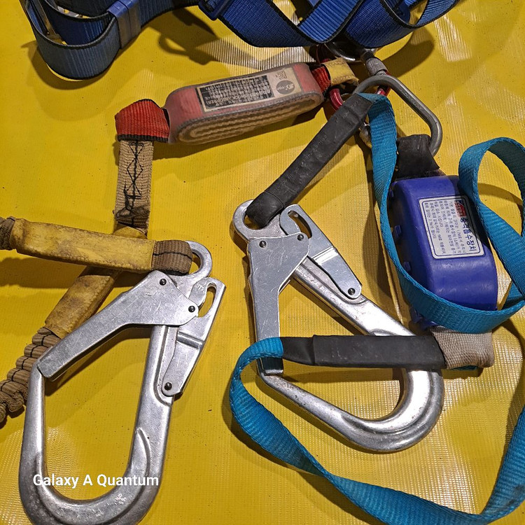 안전벨트 하강기 세트 건설 건축현장 낙하방지 안전벨트 이미지