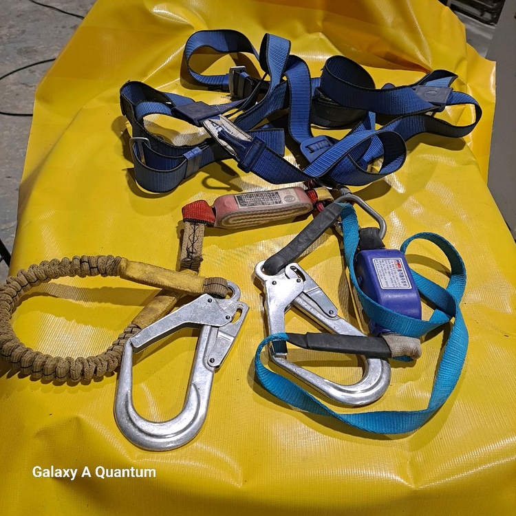 안전벨트 하강기 세트 건설 건축현장 낙하방지 안전벨트 이미지