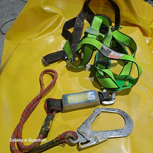 안전벨트 세트 건축건설현창 낙하방지 안전벨트 이미지