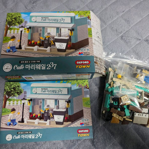 옥스포드 레고 카페 마리웨일 237 콜라보 이미지