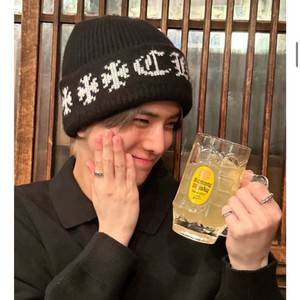 (세트)크롬하츠 박대디캐시미어 & 십자가 모자(백화점 구매)