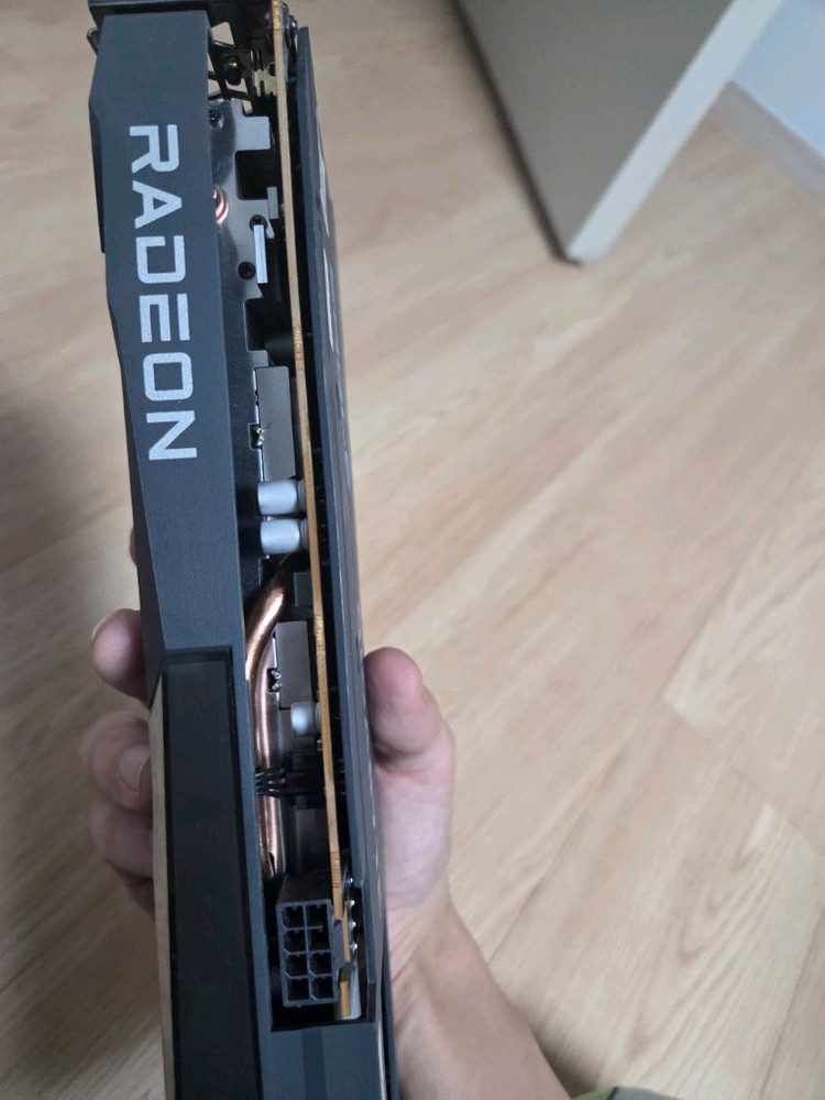 amd rx6600 기가바이트 3팬 eagle 이미지