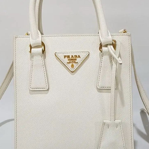 프라다 사피아노 레더 핸드백