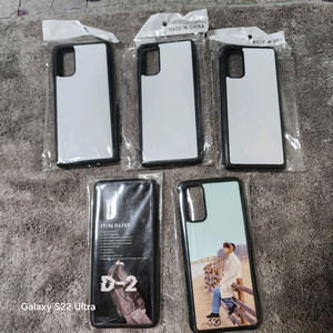갤럭시S20 케이스 여러가지 판매합니다.