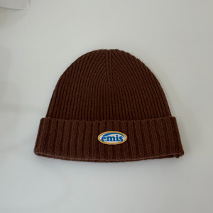 이미스 emis 비니 브라운