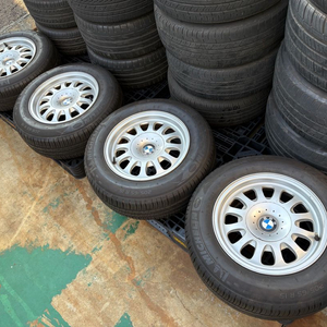 BMW 스타일31 15인치 휠과 타이어 판매합니다.