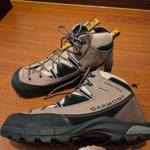 Garmont 가몬트 고어텍스 트레킹화 등산화 11사이즈