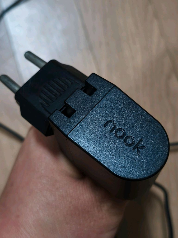 반스앤노블스 누크 NOOK HD+--4