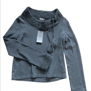 miumiu 미우미우 캐시미어 니트 스웨터 (44-44반)