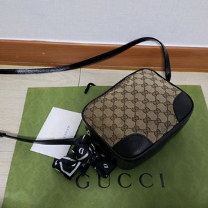 정품 구찌 카마라 크로스백