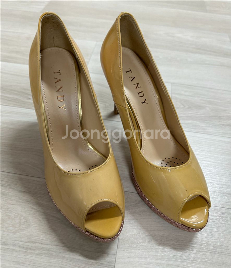 텐디 베이지/옐로우 오픈토 힐--0