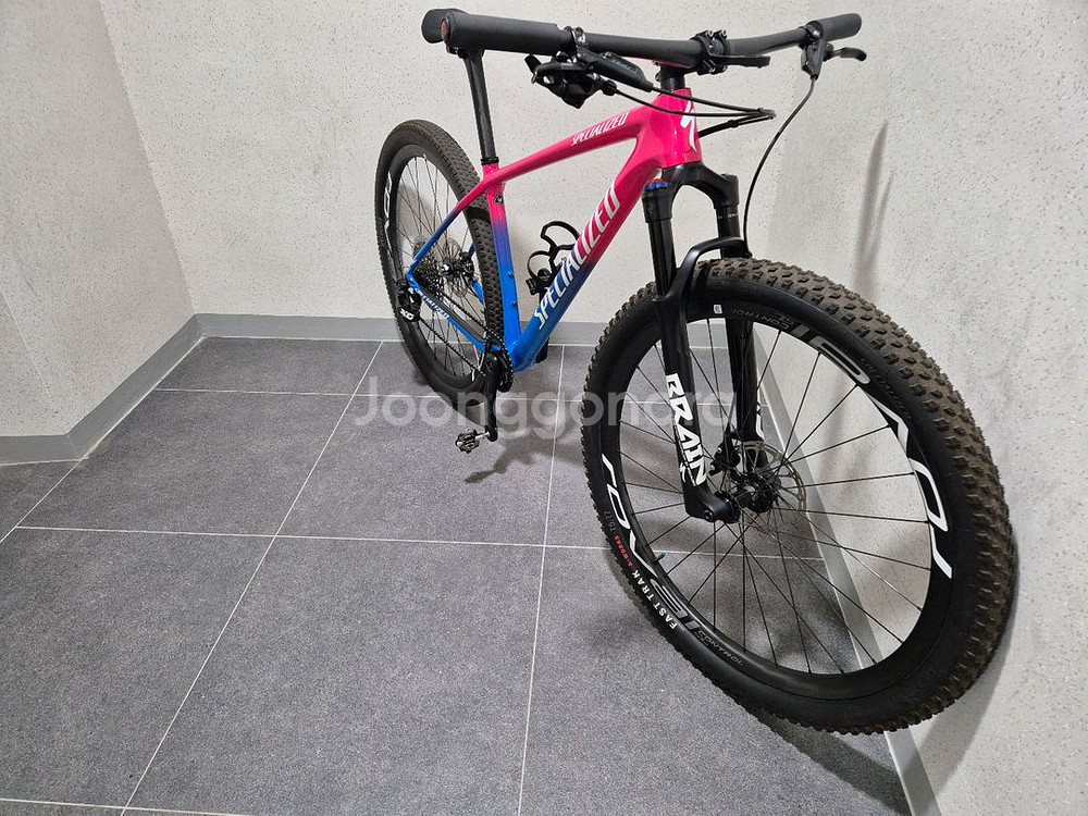 스페셜라이즈드 에픽프로 판매합니다--2