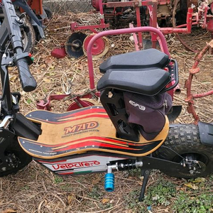 벨로시페로 매드 1600 전동 스쿠트 스쿠터