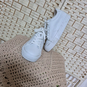 여성스니커즈235