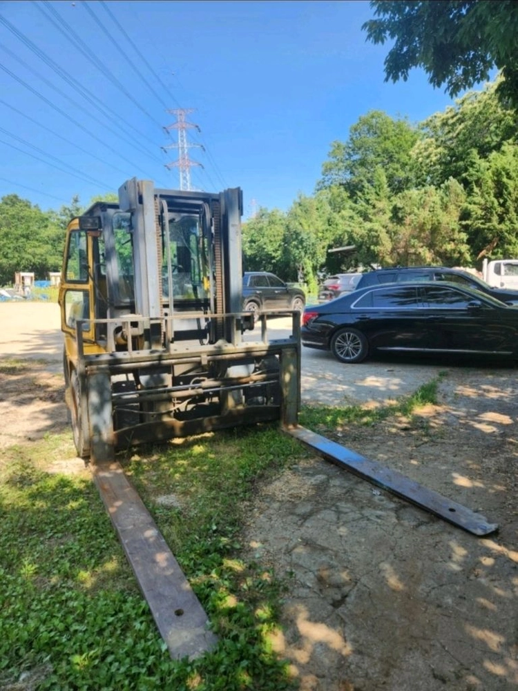 두산 6톤 자동발 지게차 D60S 이미지