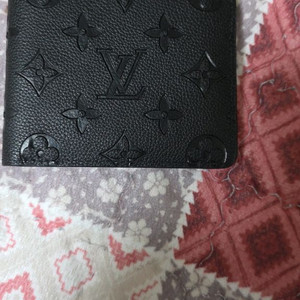 모노그램 반지갑